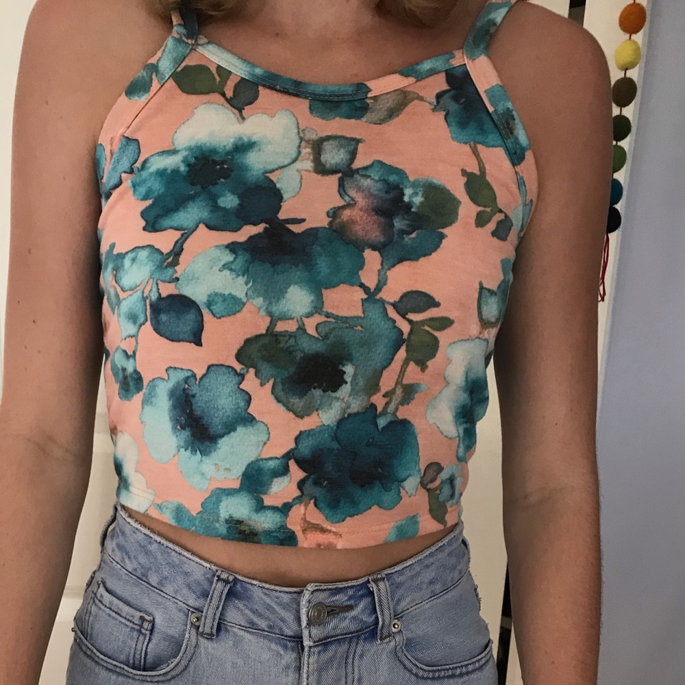 Crop top